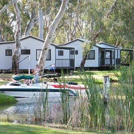Cohuna Waterfront Holiday Park エクステリア 写真