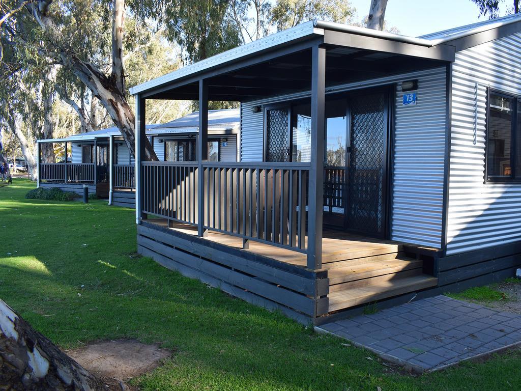 Cohuna Waterfront Holiday Park エクステリア 写真
